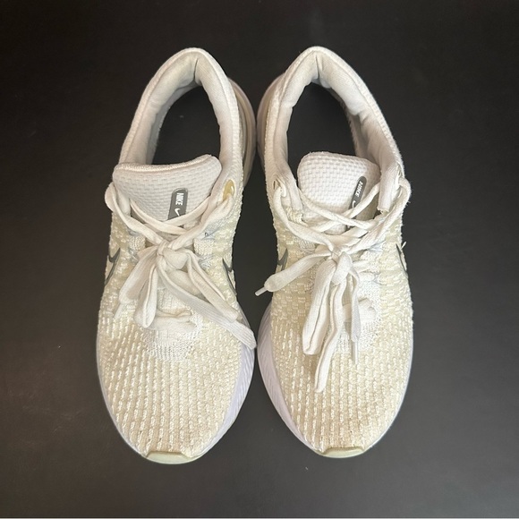 Nike Women's React Infinity Run Flyknit 3 White/Silver Running Shoes 8 Sneakers - Picture 8 of 11